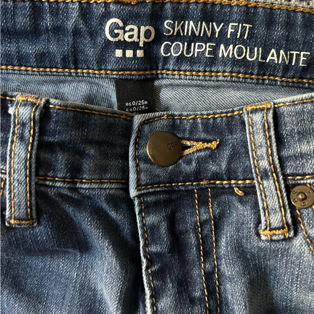 GAP Jeans size 0